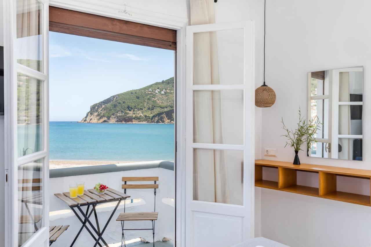 Uncle John'S Guesthouse Skopelos Buitenkant foto
