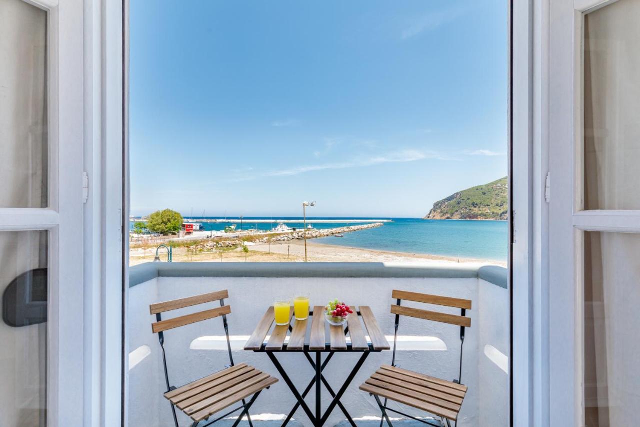 Uncle John'S Guesthouse Skopelos Buitenkant foto