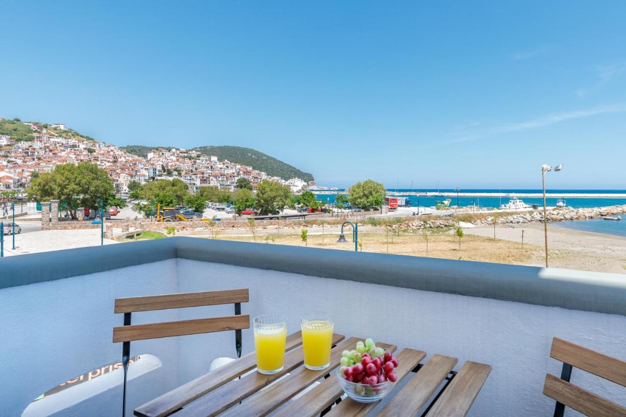 Uncle John'S Guesthouse Skopelos Buitenkant foto