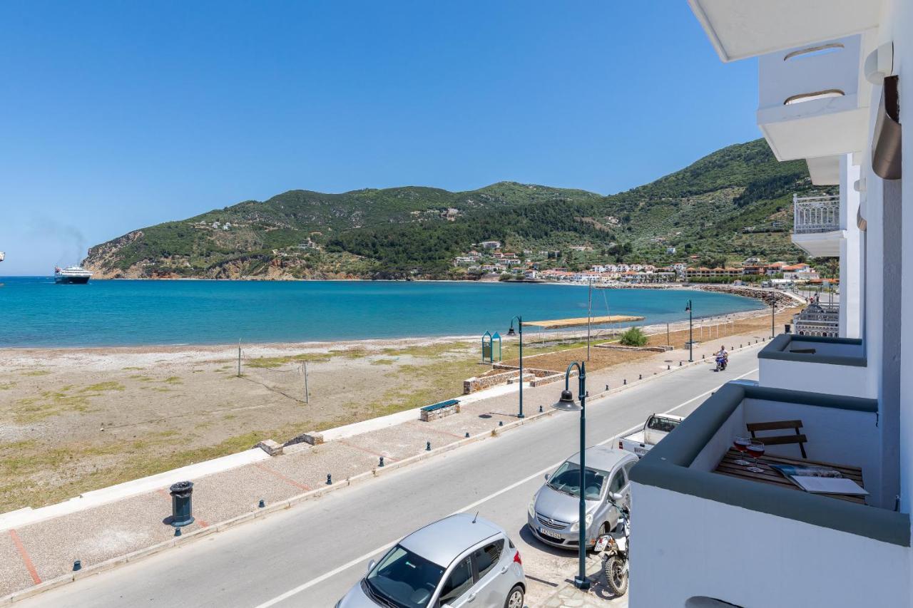 Uncle John'S Guesthouse Skopelos Buitenkant foto