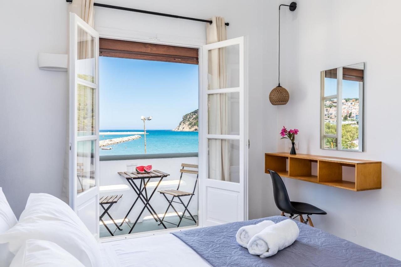 Uncle John'S Guesthouse Skopelos Buitenkant foto