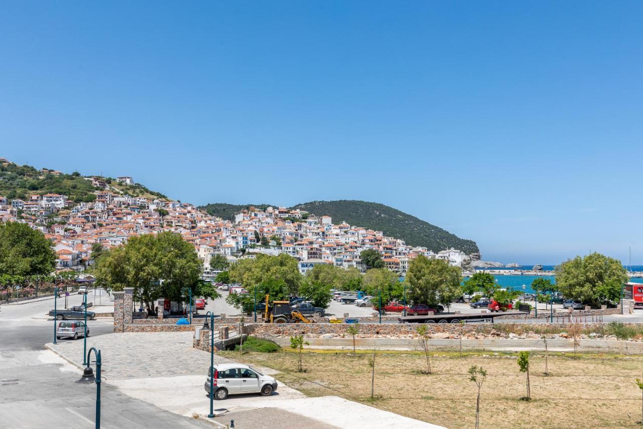 Uncle John'S Guesthouse Skopelos Buitenkant foto