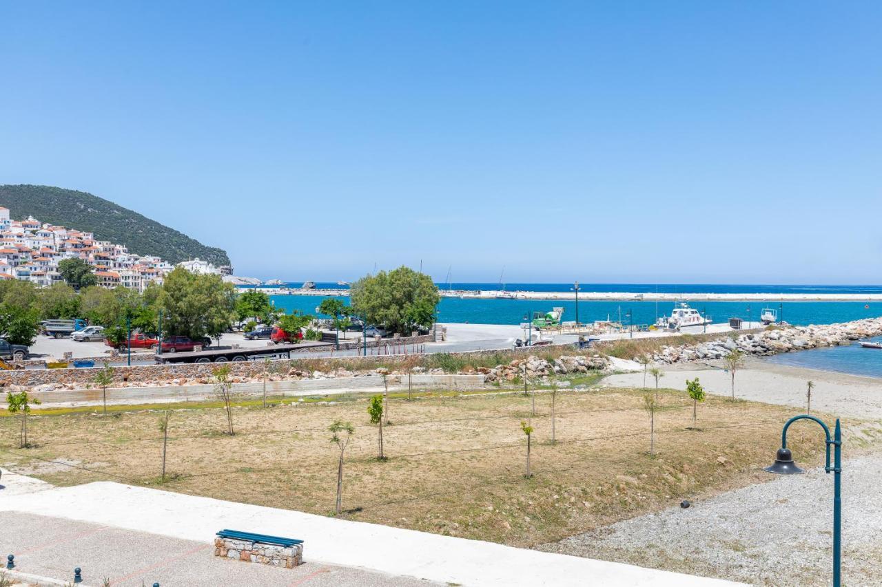 Uncle John'S Guesthouse Skopelos Buitenkant foto